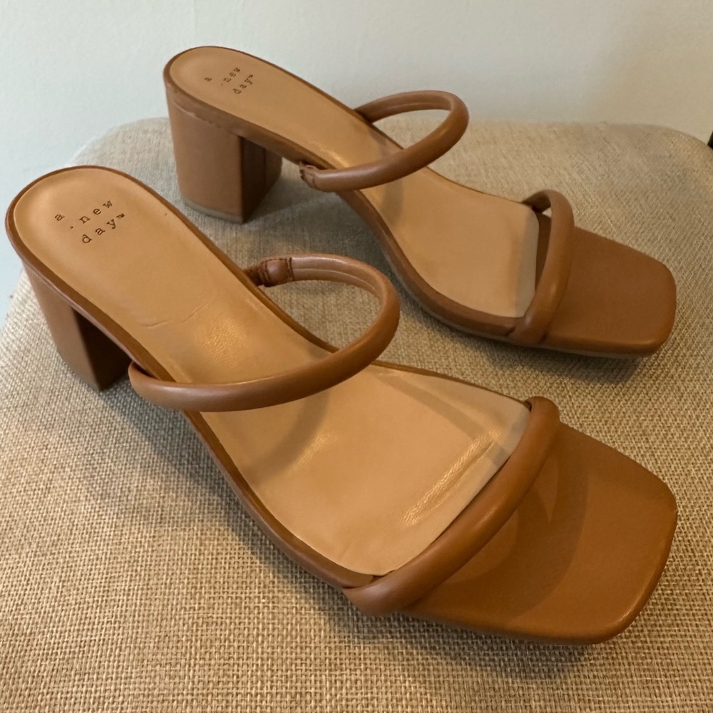 Tan A New Day sandal